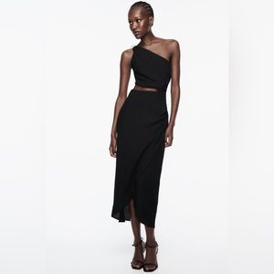ZARA NWT Women’s Black Asymmetric MIDI Cut Out Dress Gold Applique Size Small